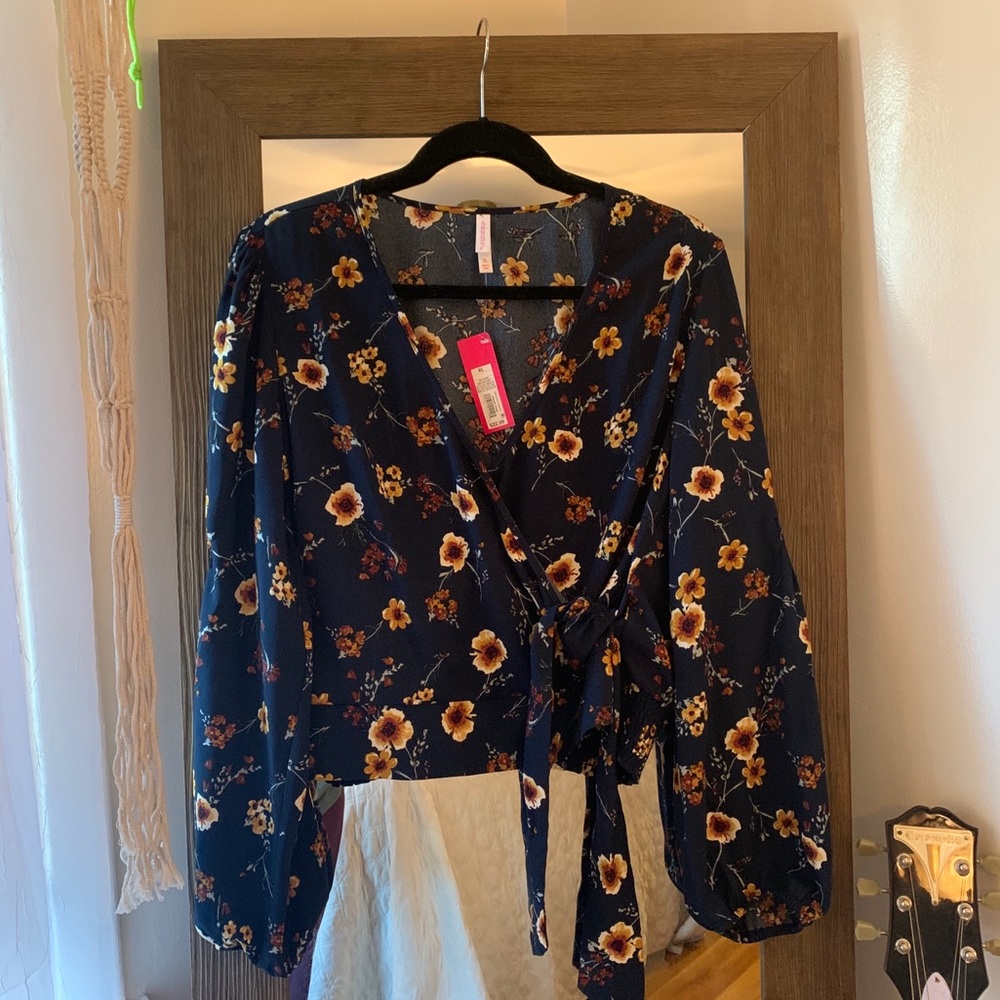 Floral Cropped Blouse